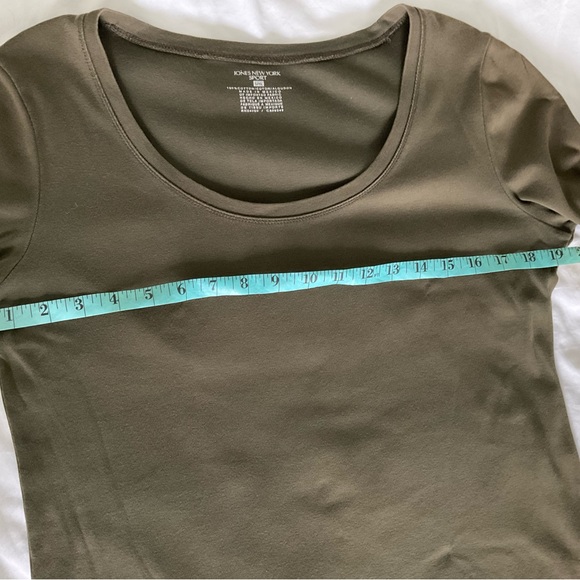 Jones New York t-shirt - Picture 7 of 7
